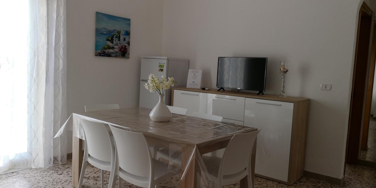 Casa Vacanze Marco Polo サン・レオーネ エクステリア 写真